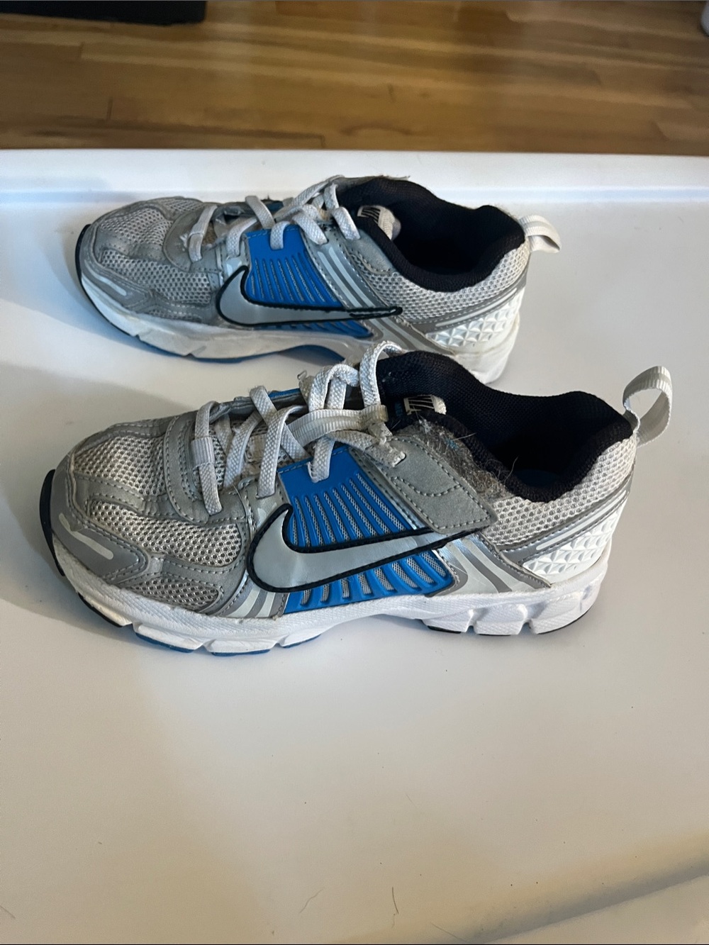 Nike Vomero 5 HF6999-105 blue/light grey size 1.5Y